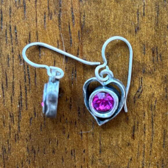 Patricia Locke Signed 2003 Silver Heart Dangle Earrings with a Pink Center Stone - Picture 2 of 4